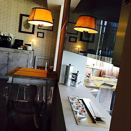 Bell Hotell