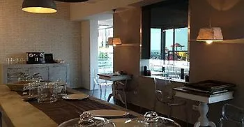 Bell Hotel