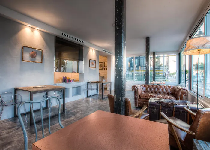 ホテル ベル スイート 3*